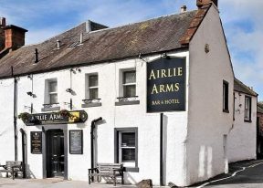 Airlie Arms Hotel, Kirriemuir