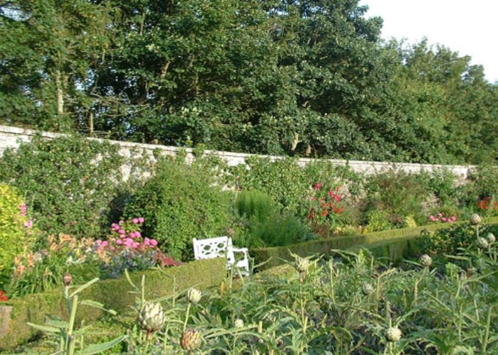 Dunninald Gardens