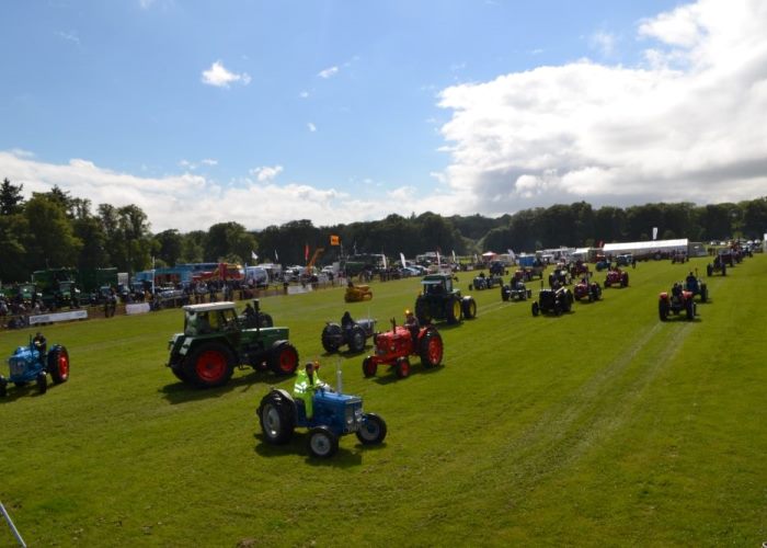 Angus Show Tractor Display