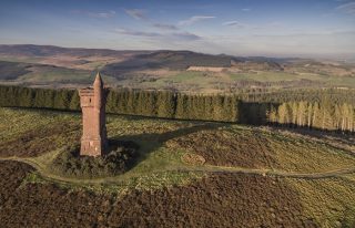 Airlie Monument