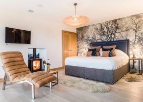 The Hideaway Experience