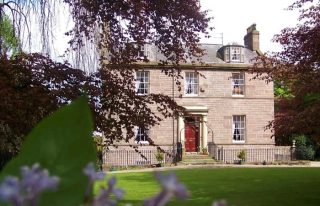 Mall House Self-Catering Apartment