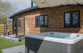 Accommodation with hot tub at Forbes of Kingennie