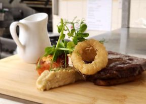 Queen Street Tavern steak special