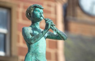 Peter Pan Statue