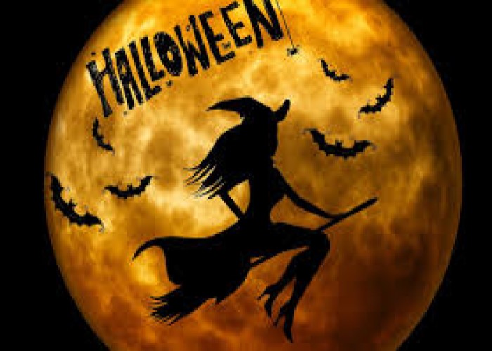 Hallowe'en Witch